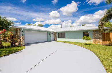 St. Lucie River Home For Sale in Port Saint Lucie Florida