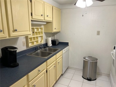 Great investment property! Incoming producing , entry level - photo 16