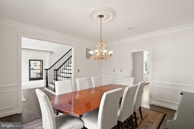 **OPEN HOUSE** Sunday July 12th, 1 pm - 3 pm. A Rare Offering in - photo 18