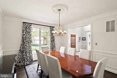 **OPEN HOUSE** Sunday July 12th, 1 pm - 3 pm. A Rare Offering in - photo 19