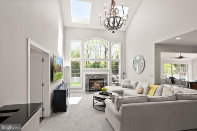 **OPEN HOUSE** Sunday July 12th, 1 pm - 3 pm. A Rare Offering in - photo 20