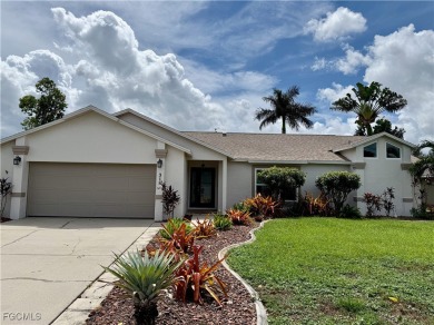 (private lake, pond, creek) Home Sale Pending in Cape Coral Florida
