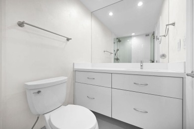 Furnished corner condo just 1 block from the beach-ideal for