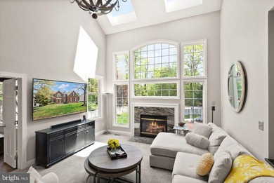 **OPEN HOUSE** Sunday July 12th, 1 pm - 3 pm. A Rare Offering in - photo 22