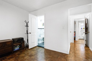 Perfect for pet lovers - no stairs here, just step right outside - photo 24