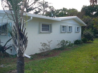 BEAUTIFUL 2/2 WITH CARPORT, CONCRETE BLOCK, NEW METAL ROOF AND - photo 4