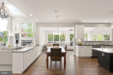 **OPEN HOUSE** Sunday July 12th, 1 pm - 3 pm. A Rare Offering in - photo 24