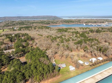 Heber Springs and Greers Ferry Lake awaits you! Located on the - photo 3