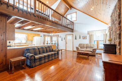 Heber Springs and Greers Ferry Lake awaits you! Located on the - photo 6