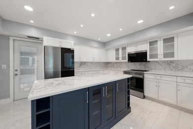 Virtually Staged. Lake Magdalene Manors - Luxury home designed - photo 4