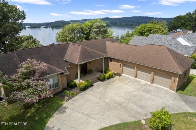 Lake Home For Sale in Kingston, Tennessee