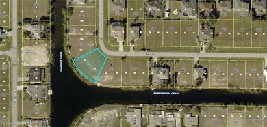 Discover the potential of this oversized corner waterfront lot - photo 2