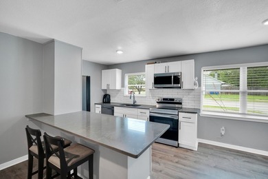 Recently renovated home on corner lot in established - photo 11