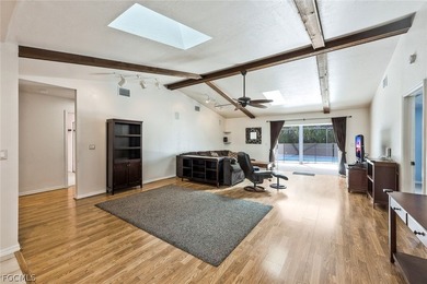 Charming Cape Cod-style pool home located in the heart of SE - photo 4