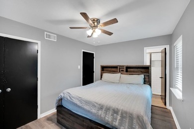 Recently renovated home on corner lot in established - photo 23
