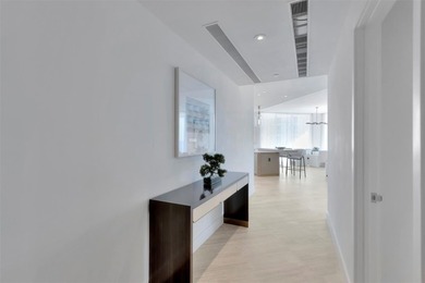 Indulge in an ultra-luxury beachfront lifestyle from the 19th - photo 24