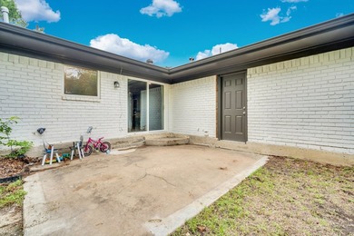 Recently renovated home on corner lot in established - photo 25