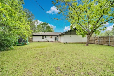 Recently renovated home on corner lot in established - photo 27