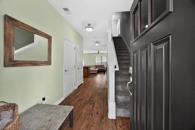 Palmetto Pointe Townes, 3-bedroom 2.5 bath, single-family home - photo 4