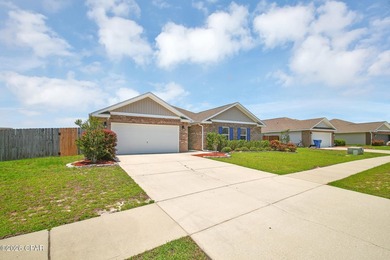 Located in Magnolia Hills, this open concept home centers around - photo 48