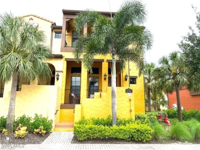 Lake Townhome/Townhouse For Sale in Fort Myers, Florida