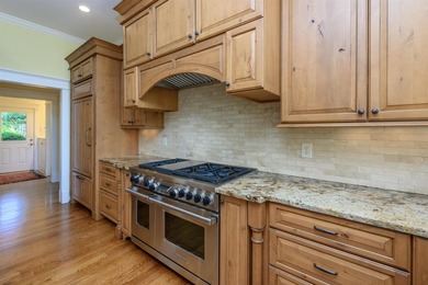 A rare opportunity in Reynolds Lake Oconee: a commanding home - photo 14