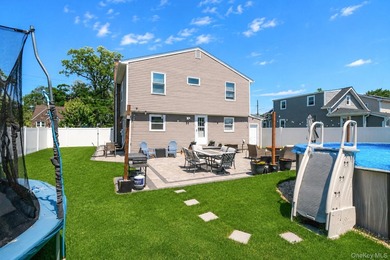 Immaculate, Completely Renovated 4-Bedroom, 2-Bath Colonial - photo 26