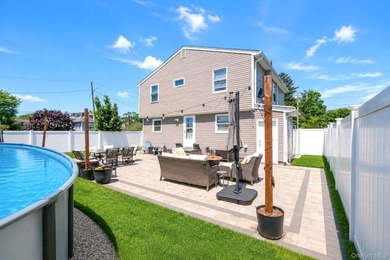Immaculate, Completely Renovated 4-Bedroom, 2-Bath Colonial - photo 27