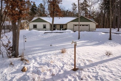 (private lake, pond, creek) Home Sale Pending in Nisswa Minnesota