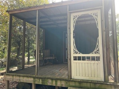 AFFORDABLE WATER VIEW CABIN located in Blue Water Oaks. Take a - photo 2