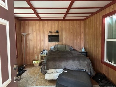 AFFORDABLE WATER VIEW CABIN located in Blue Water Oaks. Take a - photo 4