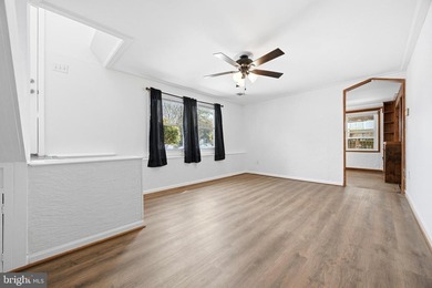 A charming move in ready 4 bedroom duplex, ready for you to call - photo 7