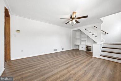 A charming move in ready 4 bedroom duplex, ready for you to call - photo 9