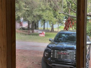 AFFORDABLE WATER VIEW CABIN located in Blue Water Oaks. Take a - photo 9