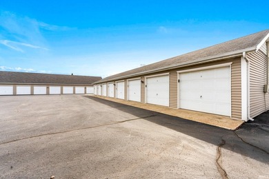 Syracuse Lakefront, Embrace the serene beauty of lake living in - photo 2