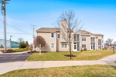 Syracuse Lakefront, Embrace the serene beauty of lake living in - photo 4