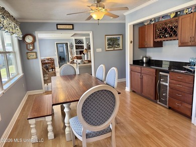 Gorgeous large home with access to the Pascagoula River with - photo 11