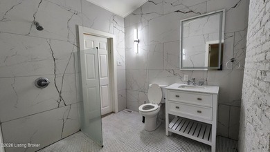 Modern duplex in the heart of Butchertown offering exceptional - photo 12