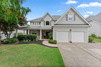 Welcome to your new home, perfectly situated on the 15th fairway - photo 2