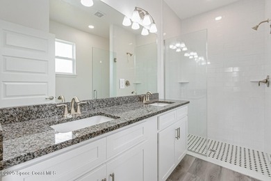 NEW CUSTOM-BUILT HOME with CITY WATER & SEWER. Nestled on a - photo 13