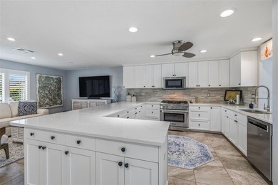 Welcome to an extraordinary waterfront retreat in Broadwater, St - photo 14