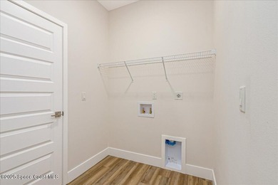 NEW CUSTOM-BUILT HOME with CITY WATER & SEWER. Nestled on a - photo 17