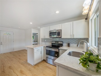 Tucked away in the heart of Wahiawa, this charming 2-bedroom - photo 9
