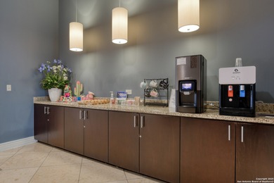 Luxury Condominium Offering Easy, Elegant Living! Welcome to