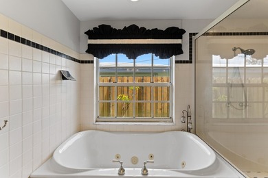 Welcome to this thoughtfully designed single-family residence - photo 22
