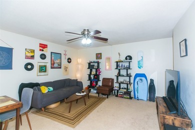 Location, location, location! Hideaway in Makiki now available - photo 3