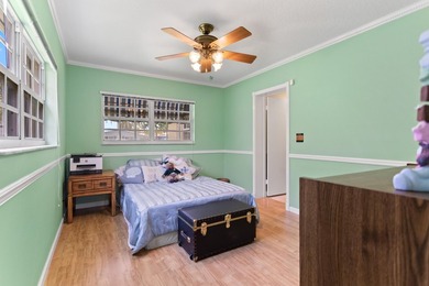 Welcome to this thoughtfully designed single-family residence - photo 25