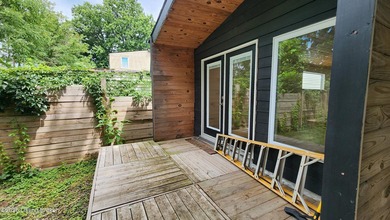 Modern duplex in the heart of Butchertown offering exceptional - photo 33