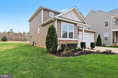 Welcome to this beautiful, barely lived-in model home loaded - photo 3