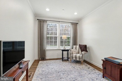 Welcome to this beautiful, barely lived-in model home loaded - photo 4